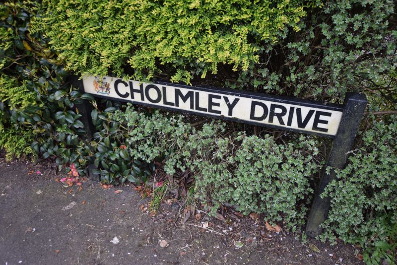 Cholmley Drive